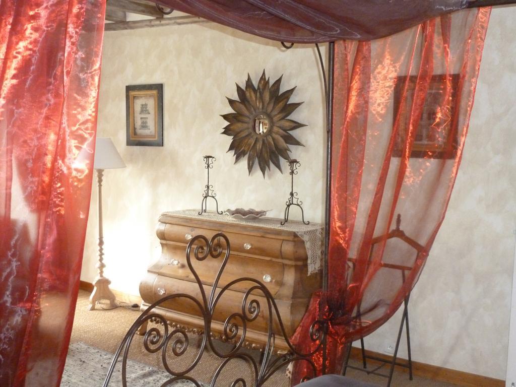 Bed and Breakfast Manoir De Savigny Valognes Exterior foto