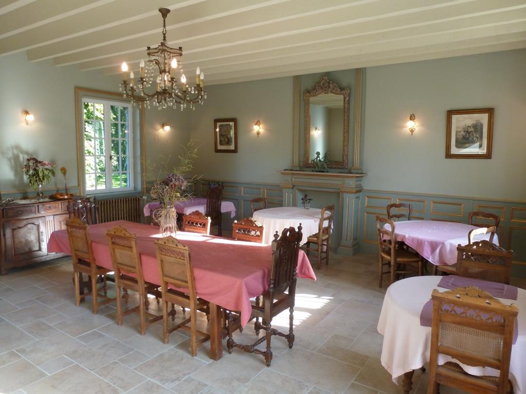 Bed and Breakfast Manoir De Savigny Valognes Exterior foto