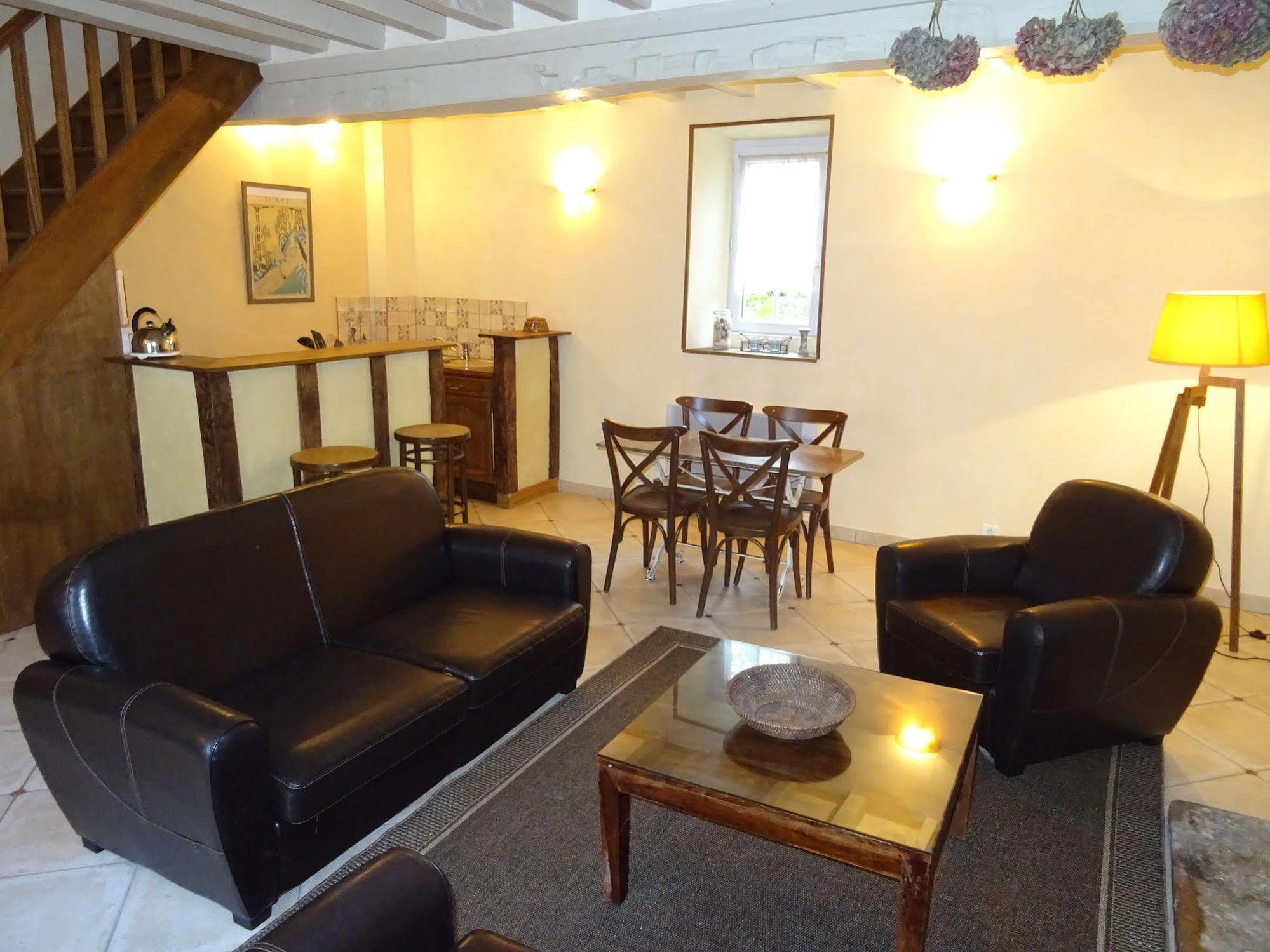 Bed and Breakfast Manoir De Savigny Valognes Exterior foto