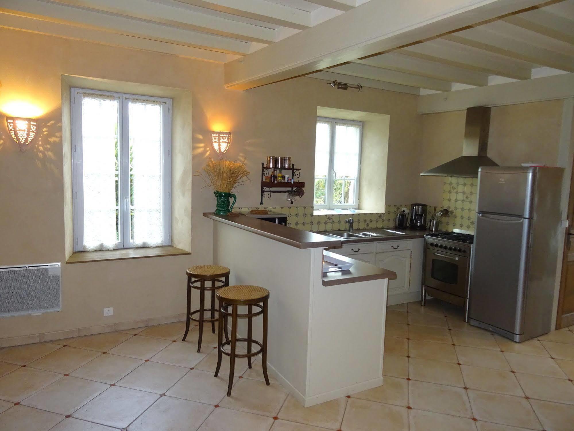 Bed and Breakfast Manoir De Savigny Valognes Exterior foto